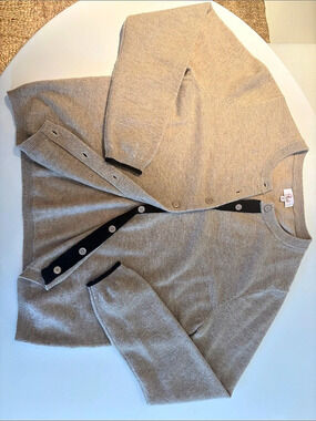 Pink Pineapple Cardigan in Heather Brown Cashmere - Size Medium Like New